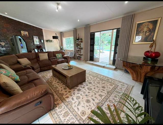 FARM FOR SALE IN CHARTWELL